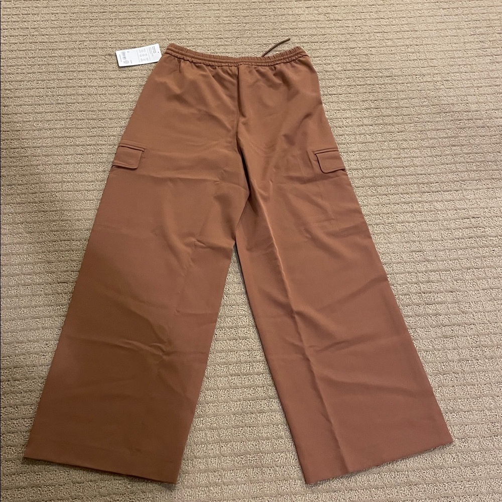 Athleta Promenade Cargo Pant - Picture 3 of 3